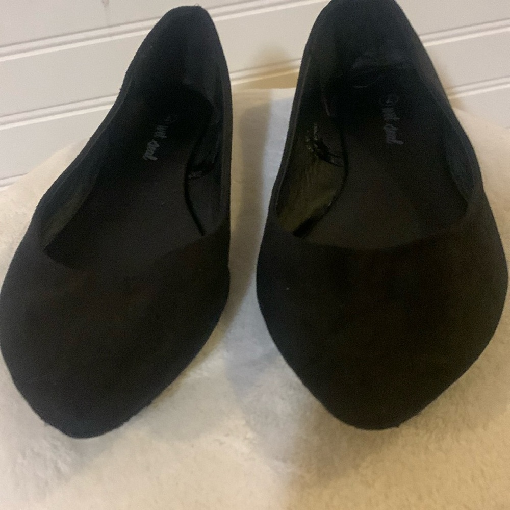 Wet Seal Slip On Pumps!!!